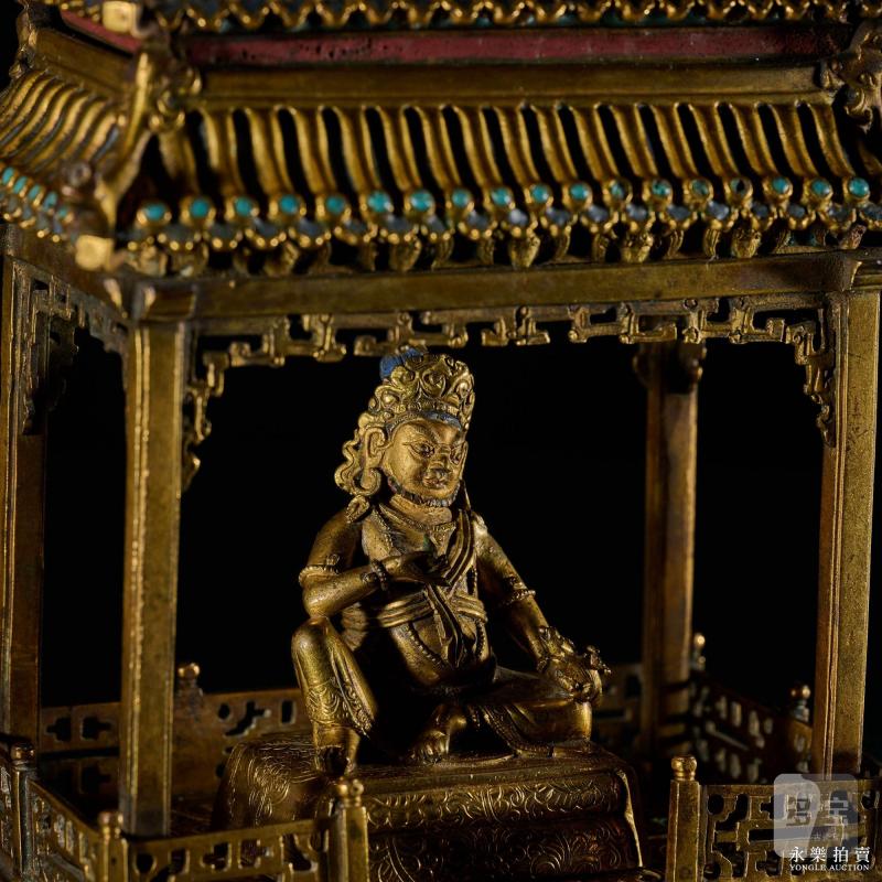 清康熙 （宫廷）铜鎏金黄财神填珐琅殿式佛龛（一组） - 图6